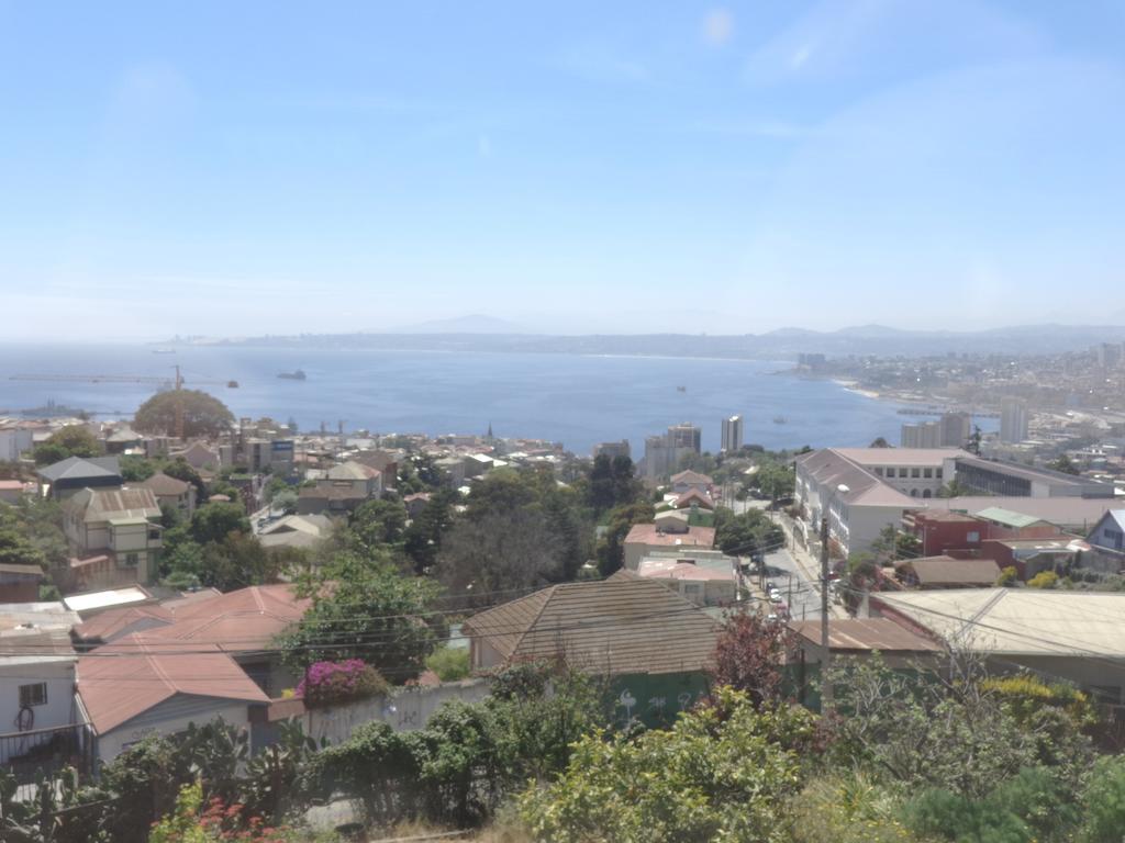 Hostal Faro Azul 瓦尔帕莱索 客房 照片