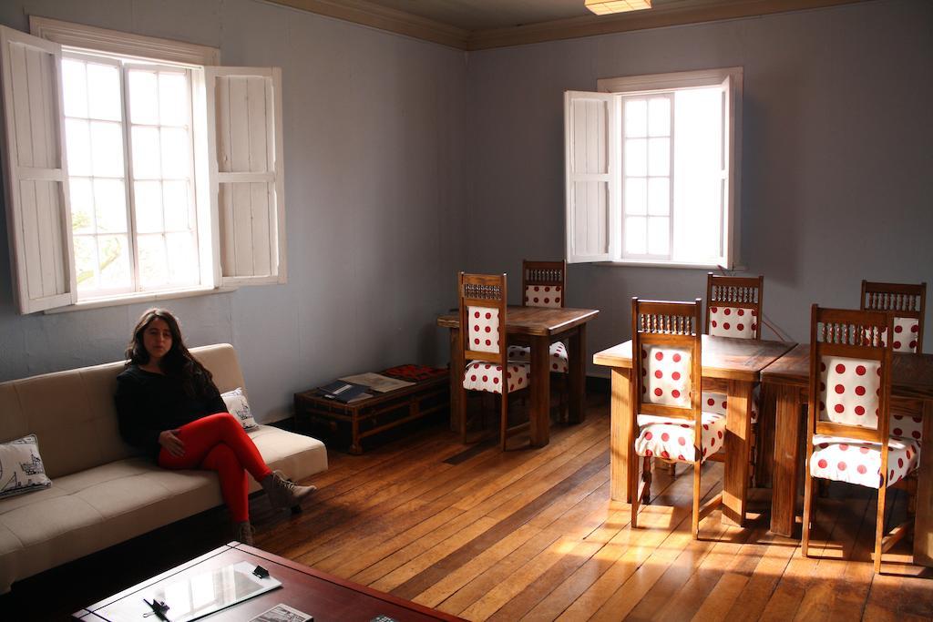 Hostal Faro Azul 瓦尔帕莱索 外观 照片